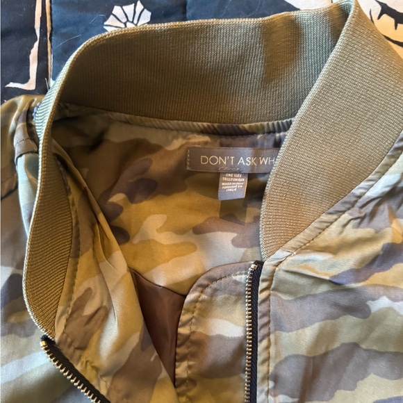 Camo Bomber Jacket - American Eagle - Picture 4 of 5